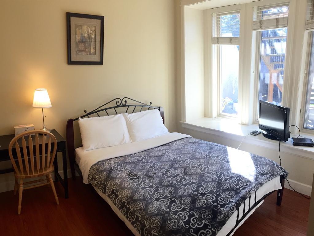 Imperial House Bed and Breakfast Burnaby Rum bild